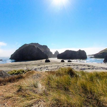 The Mermaid'S Den Gold Beach Exterior photo